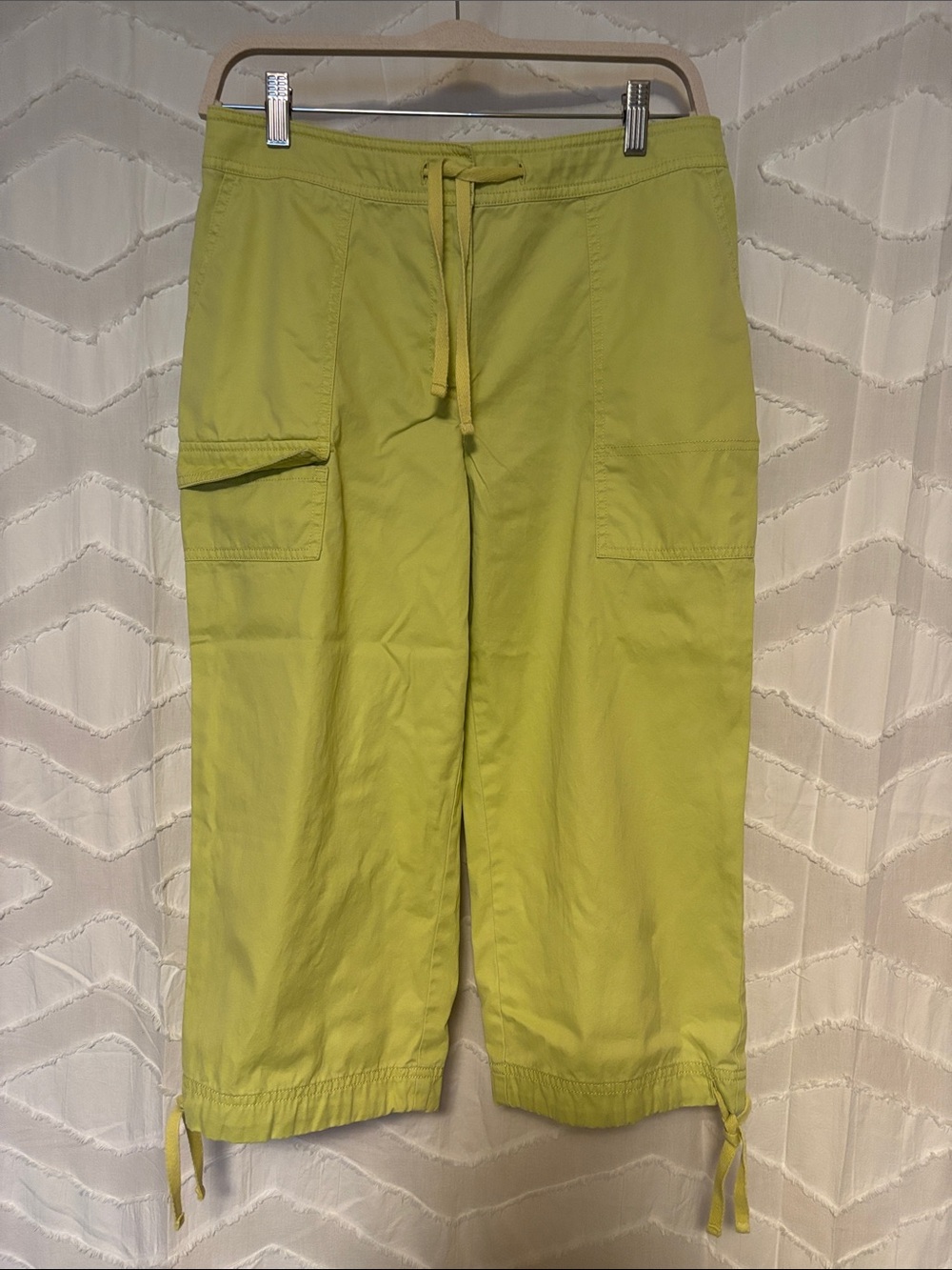 J. Jill Lime Green Drawstring Cargo Capris